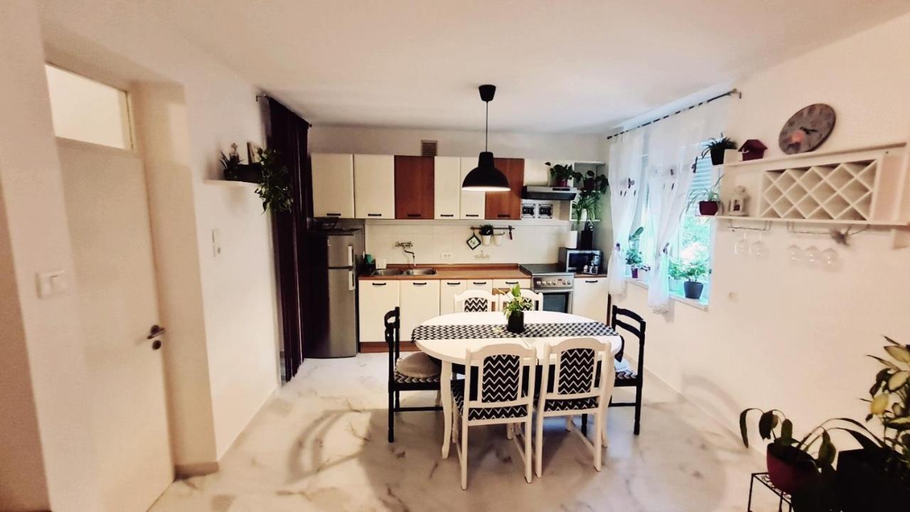 Apartment Brdo Pula Exterior foto